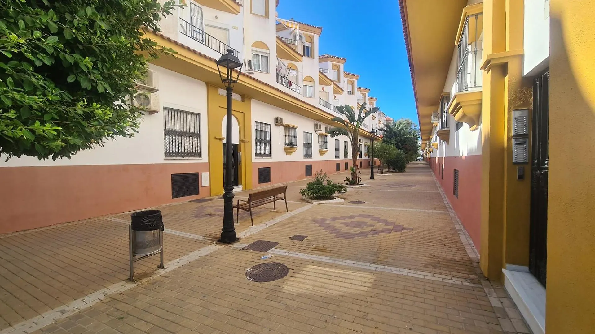 Apartamento Luna De Zahara - Situado En La Zona Tranquila Del Pueblo A 3 Min De La Playa Y Ocio Zahara de los Atunes Spain